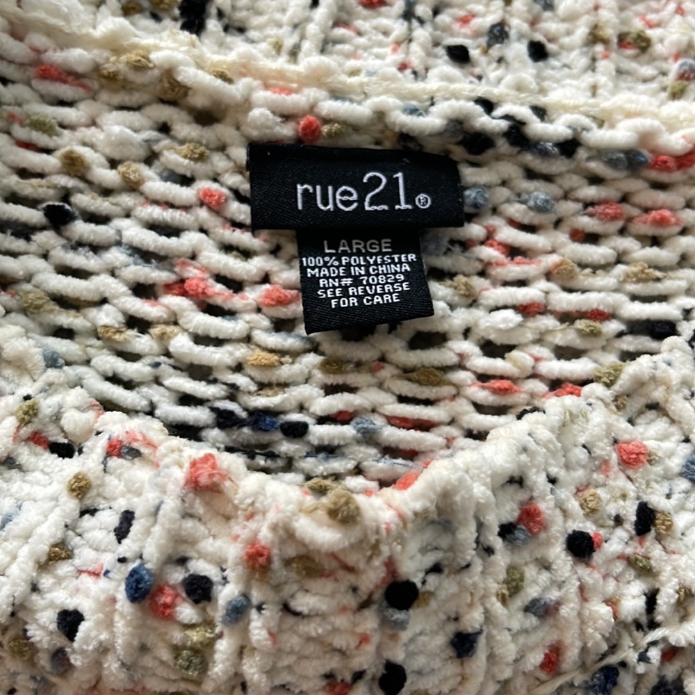 Sweater - Picture 3 of 3